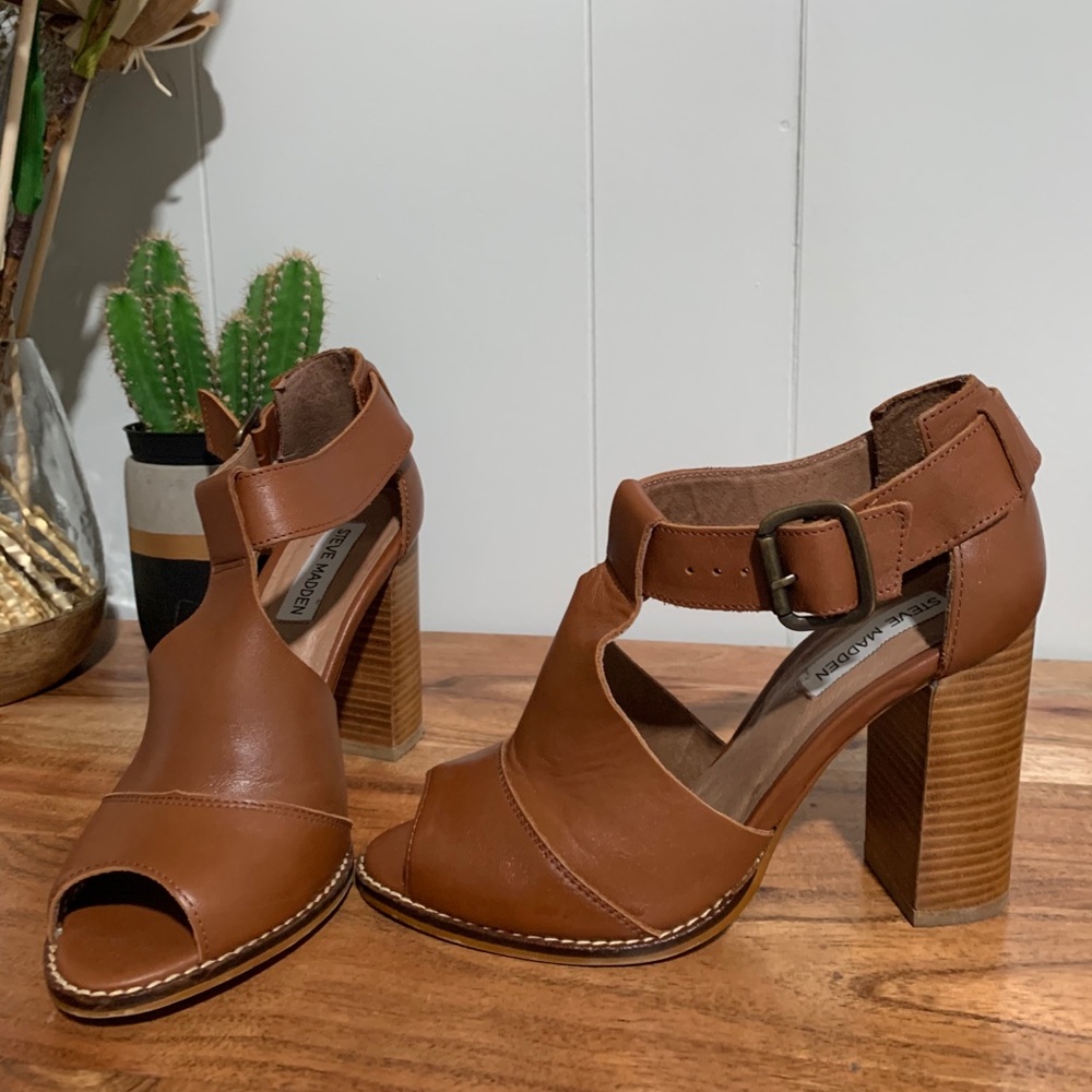 Brown Steve Madden heels